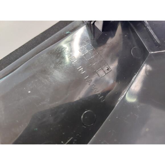 Left Tail Light for 1988-1999 Chevy GMC Cadillac GM080-B0002 Replacement - Picture 12 of 14